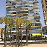 Primera Linea Playa Levante Apartment *